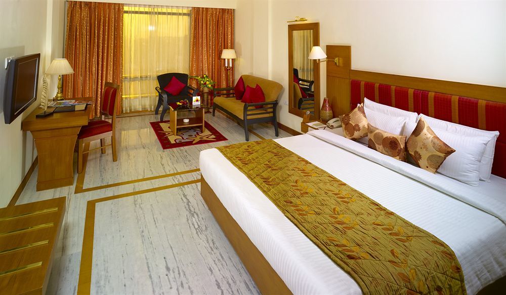 The Sunway Manor Hotell Pondicherry Eksteriør bilde